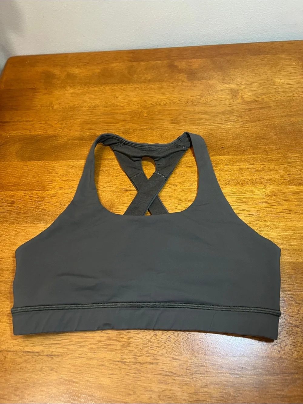 lululemon Women's Black Cross-Back Supportive Sports Bra Size 8
